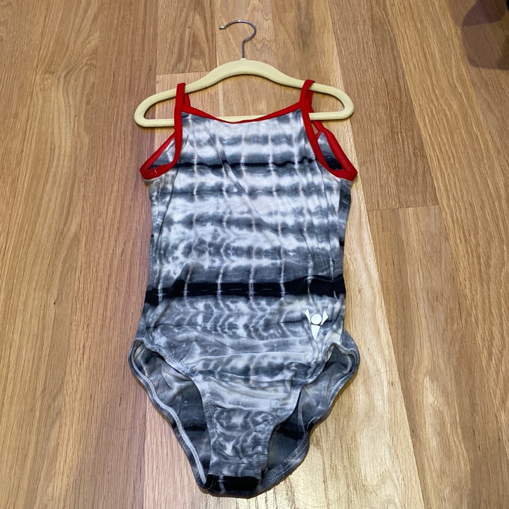 Salute Leotards, Size Child Large, V Back